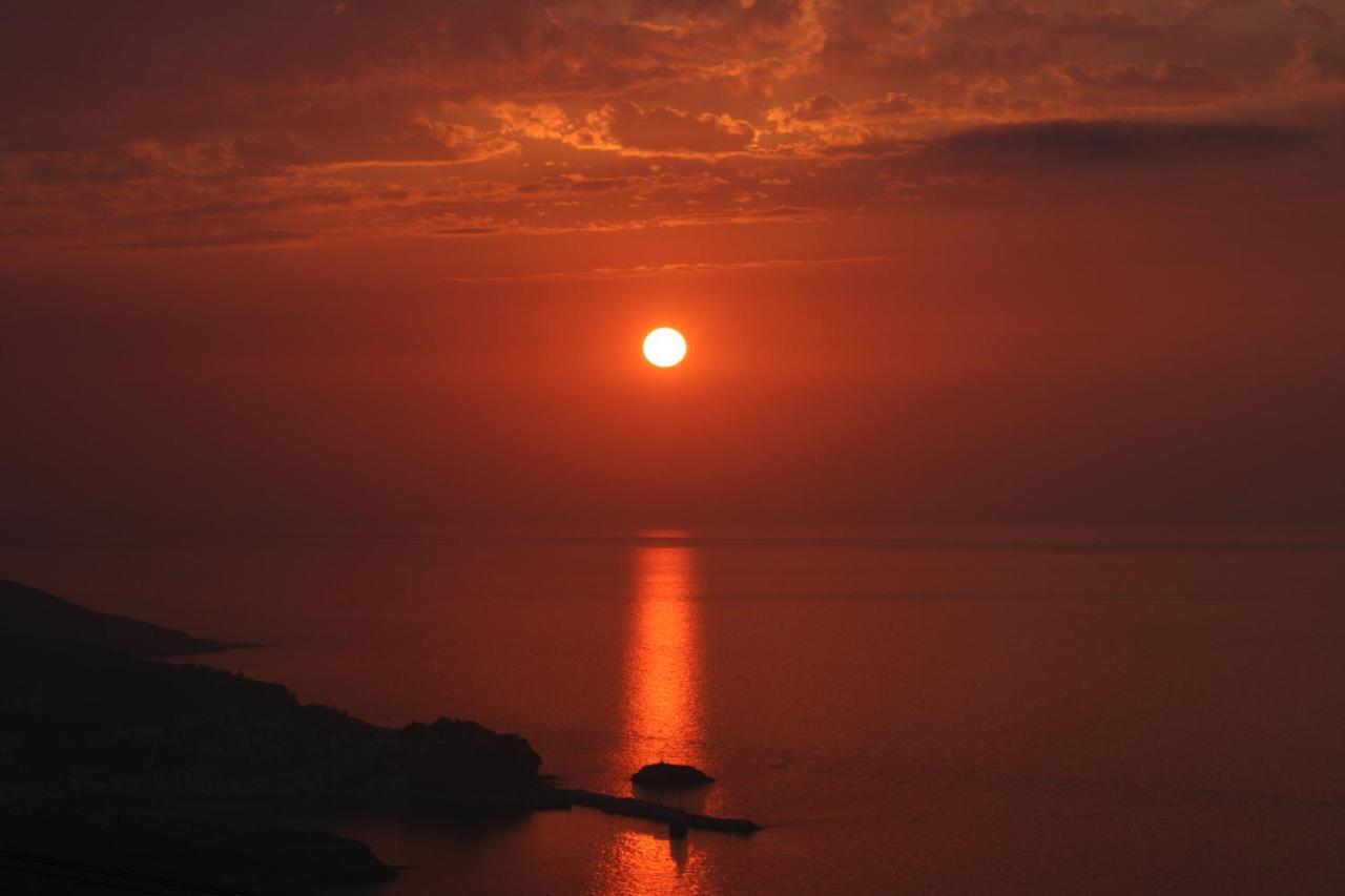 Ikarian Centre - Accommodation & Mountain Hiking Evdilos  Luaran gambar